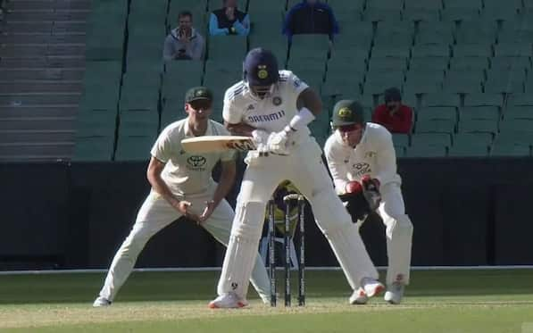 'Should Retire Before Rohit, Kohli,' Netizens Fume Over KL Rahul's Embarrassing Dismissal